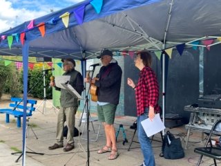 Fabulous harmonies Mick, Pam and Paul